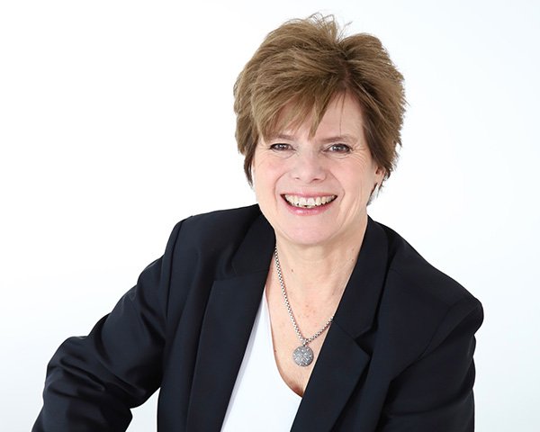 ann meadows headshot